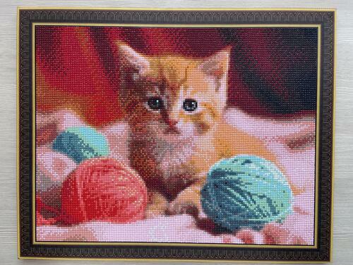 Фотографии готовых работ картин по номерам и алмазной мозаики