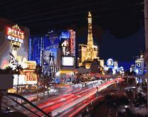 Отель Париж в Лас-Вегасе ночью