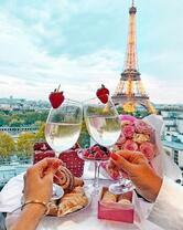 Без бренда «Свидание на фоне Эйфелевой башки» во Владимире в интернет-магазине  Без бренда «Свидание на фоне Эйфелевой башки» во Владимире