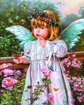 Милый ангелочек в веночке из бабочек